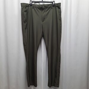 Greg Norman Men's Golf Pants 38x30 Olive Green Stretch Shark Logo Chino